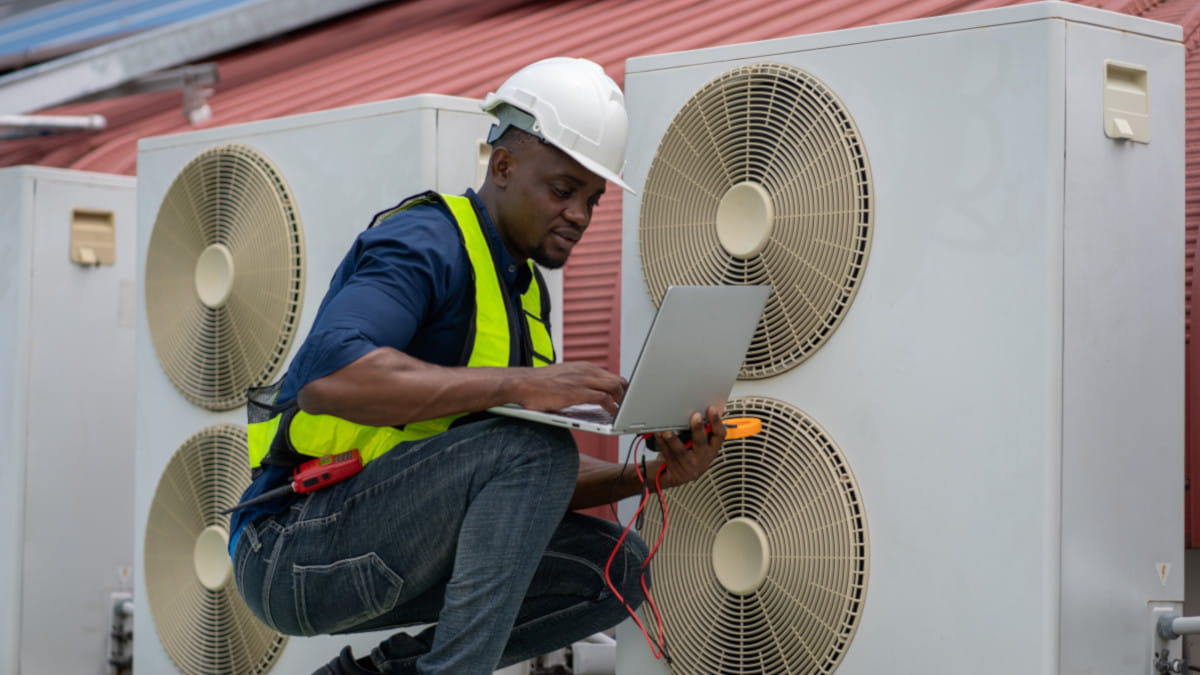 Installateur plaats warmtepomp in Overijssel